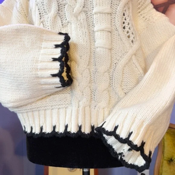 NWT Anthropologie Little Lies Cable Stitch Sweater Size S/M - Picture 3 of 12